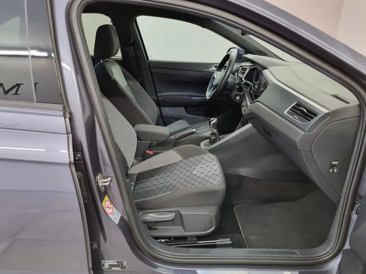 VOLKSWAGEN Taigo 1.0 TSI 110 CV R-Line - 11