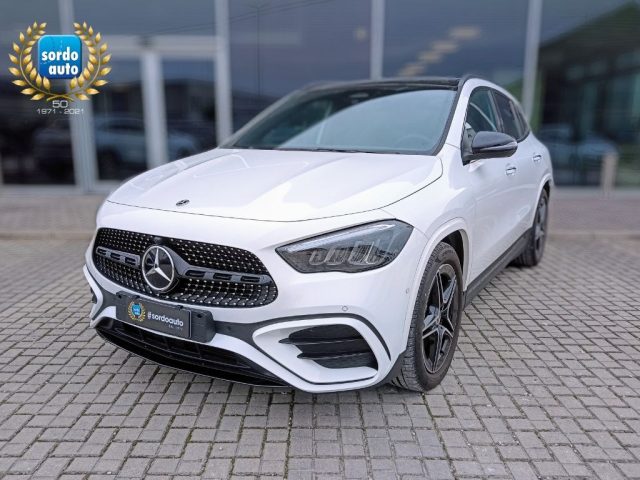 MERCEDES-BENZ GLA 200 Bianco metallizzato