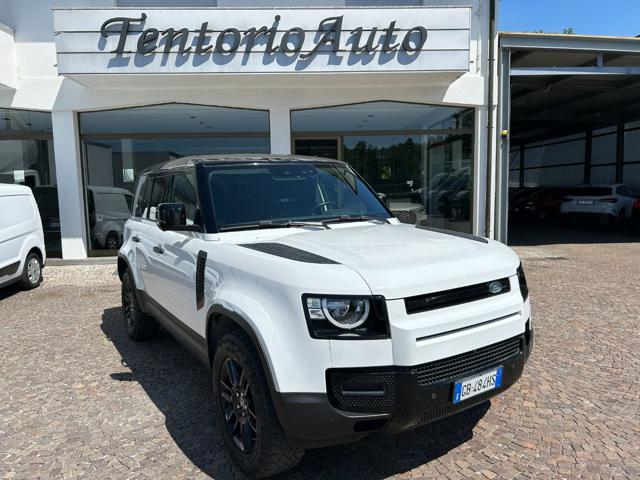 LAND ROVER Defender Bianco pastello