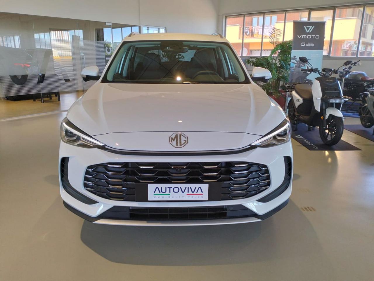 MG ZS Hybrid+ Luxury - 2