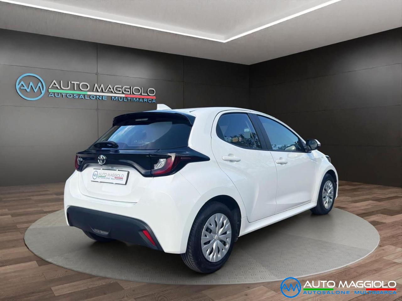 TOYOTA Yaris 1.0 Benzina 72CV 5 porte Active PROMO - 5