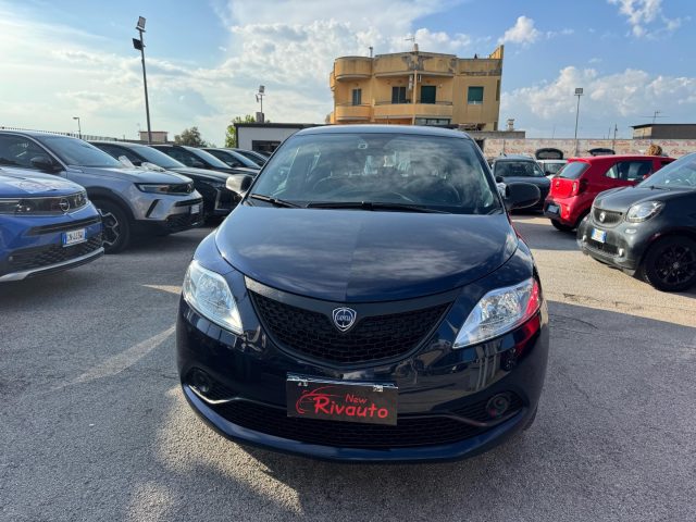 LANCIA Ypsilon Blu scuro metallizzato