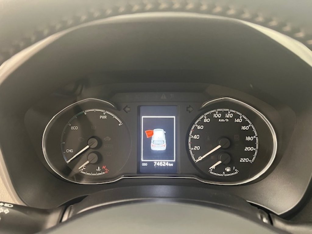 TOYOTA Yaris III 2017 -  5p 1.5h Lounge Red/Bronze - 11