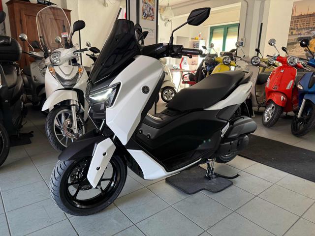 YAMAHA Nmax 155 Bianco metallizzato