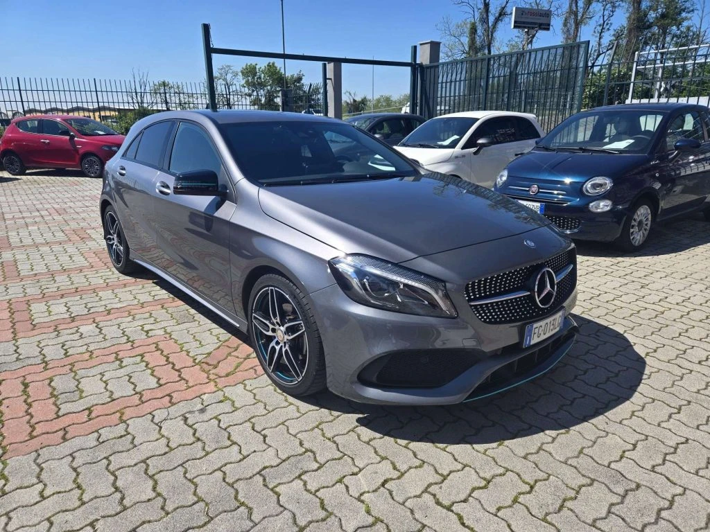 MERCEDES-BENZ A 200 d Premium 4matic auto - 2