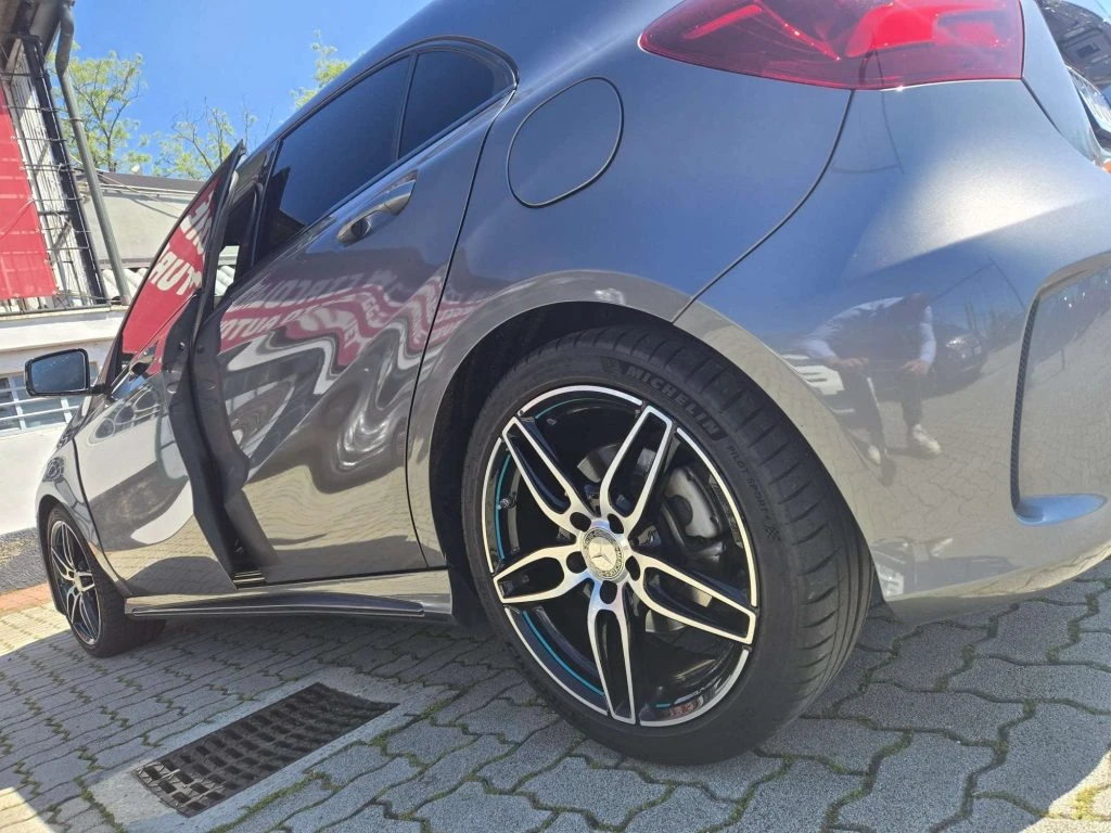 MERCEDES-BENZ A 200 d Premium 4matic auto - 4