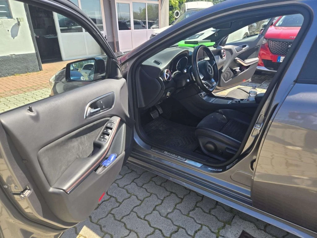 MERCEDES-BENZ A 200 d Premium 4matic auto - 6