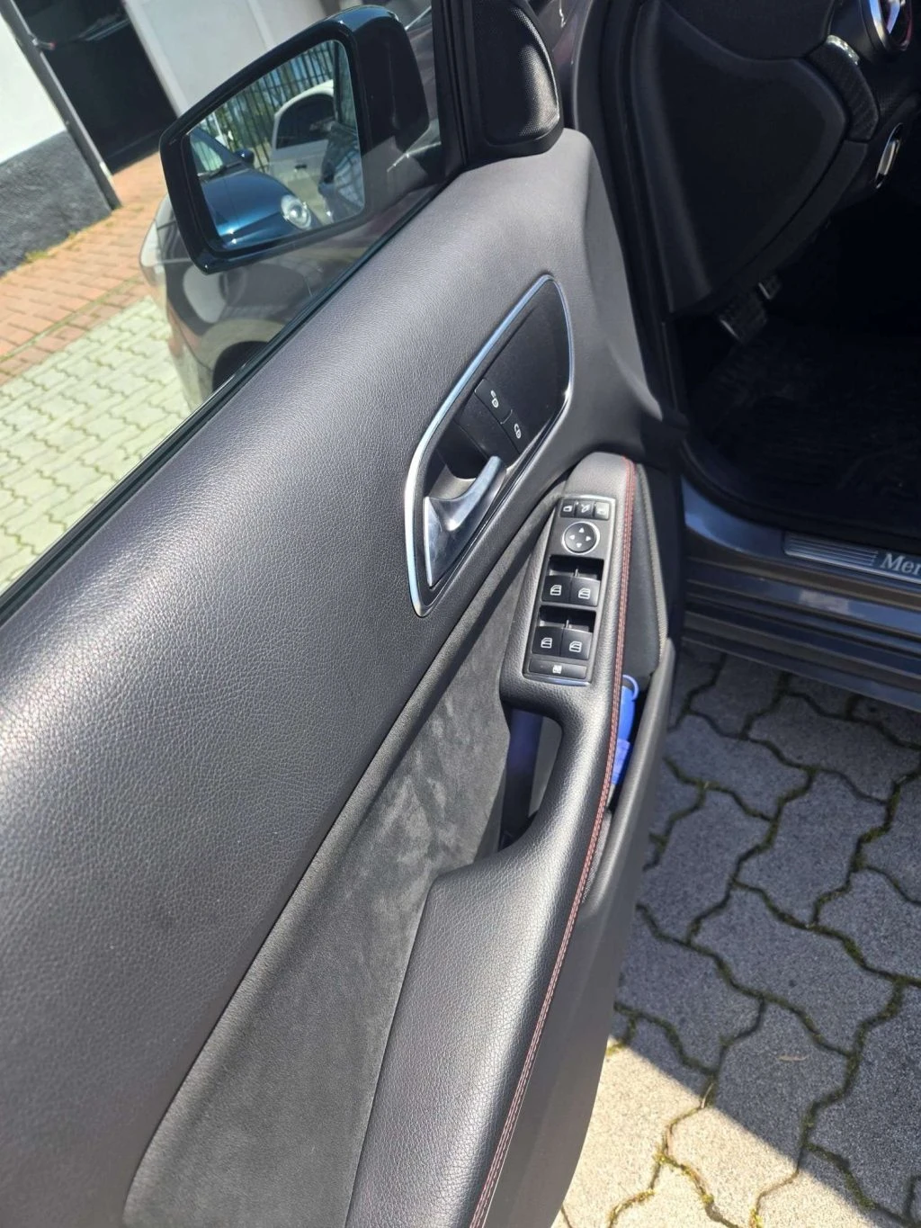 MERCEDES-BENZ A 200 d Premium 4matic auto - 7