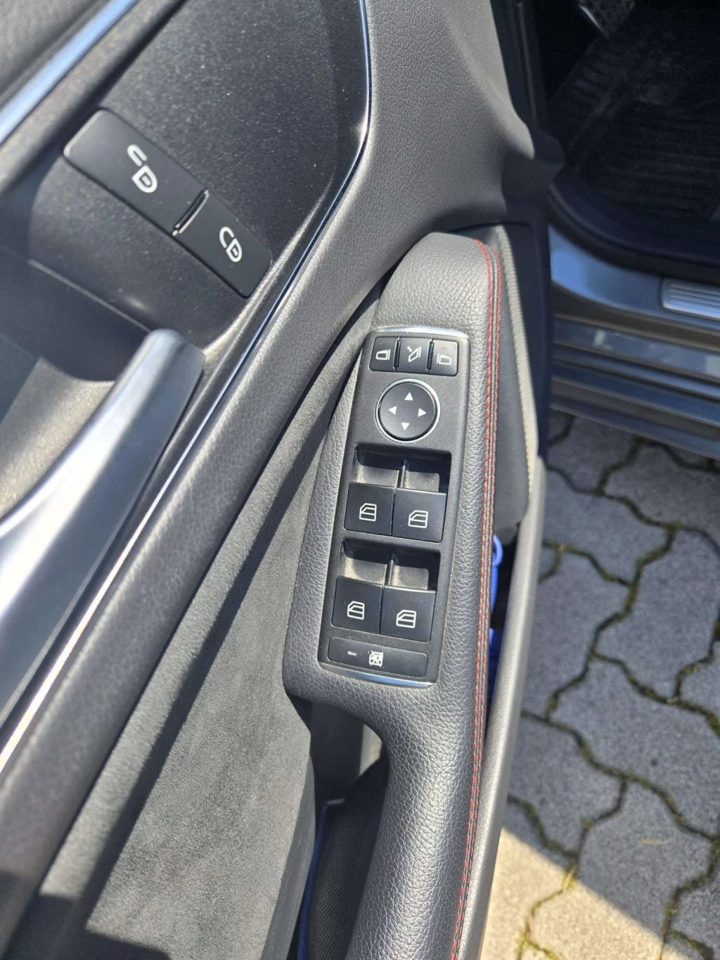 MERCEDES-BENZ A 200 d Premium 4matic auto - 11