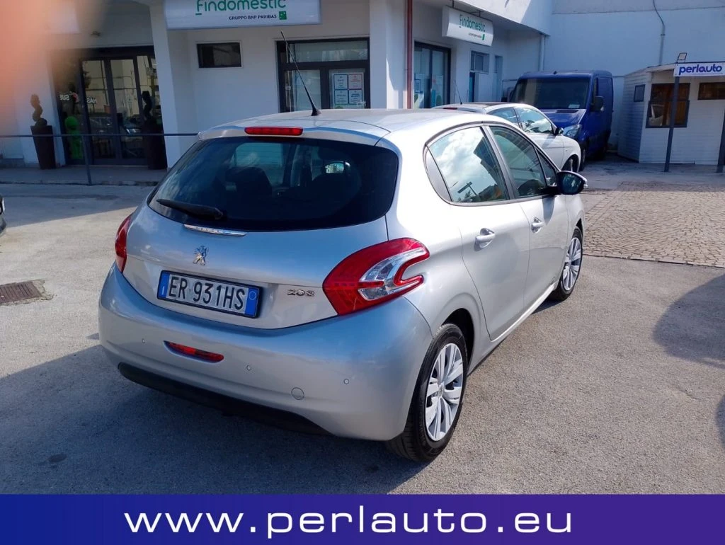 PEUGEOT 208 1.2 VTi 82 CV 5 porte Active - 3