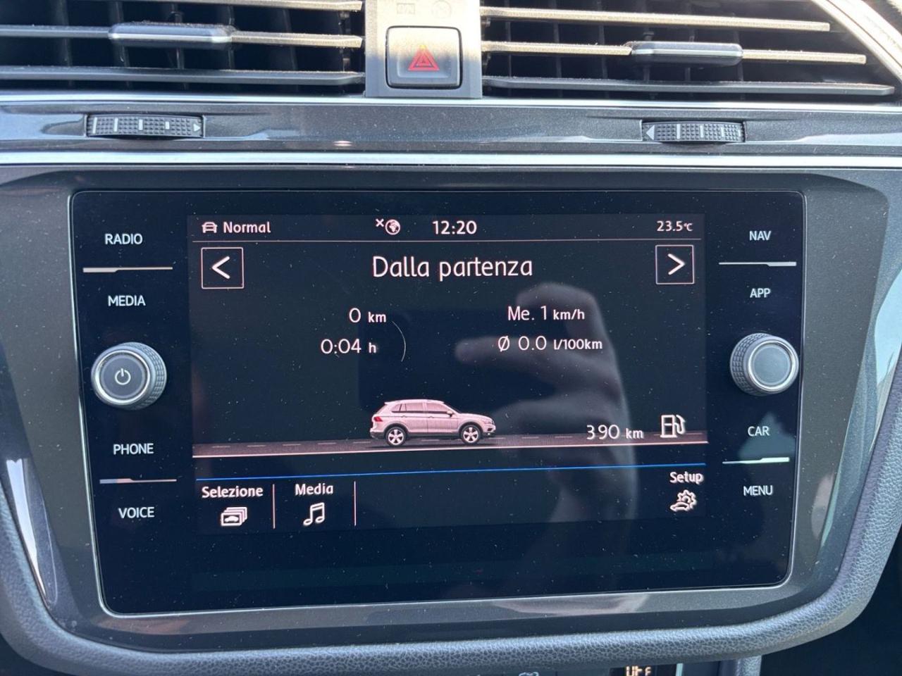 VOLKSWAGEN Tiguan 2.0 TDI SCR DSG 4MOTION Advanced BMT - 23