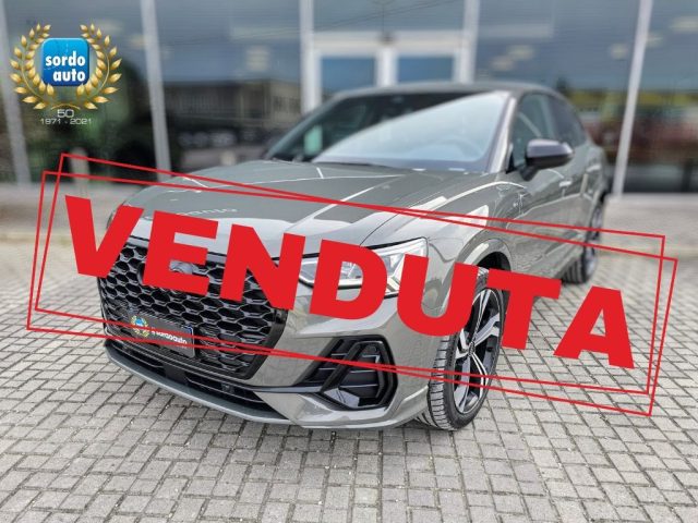 AUDI Q3 Grigio pastello