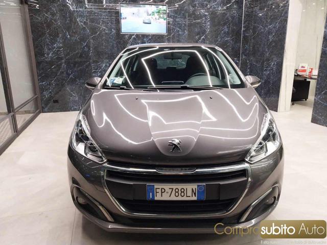 PEUGEOT 208 Grigio scuro pastello
