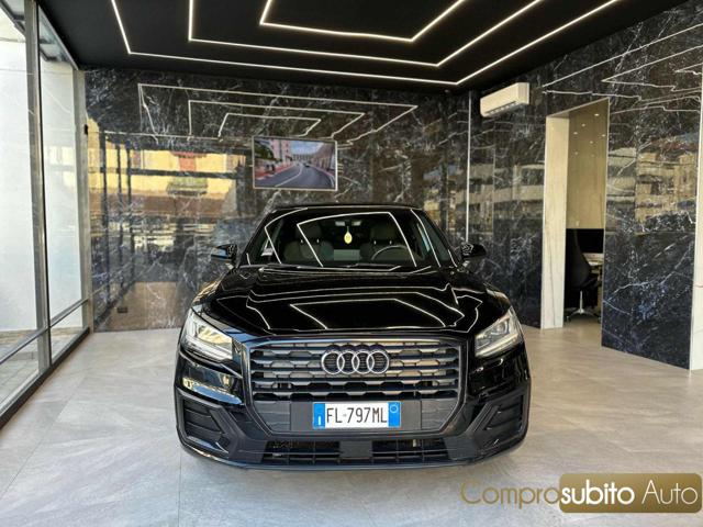AUDI Q2 Black pastel