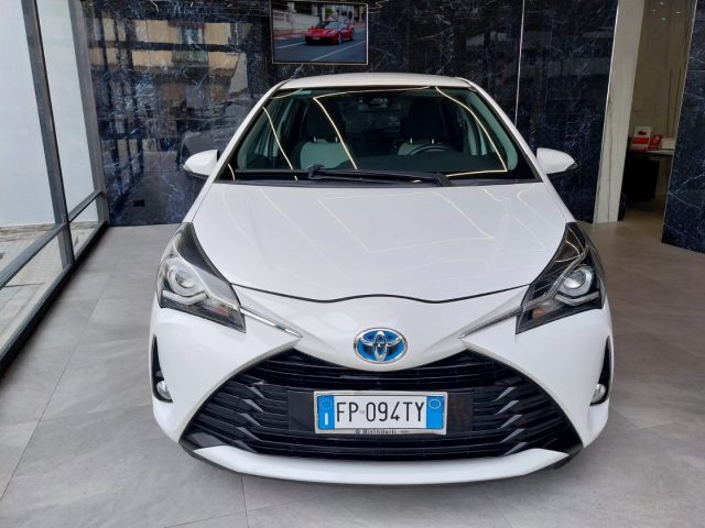 TOYOTA Yaris Argento pastello