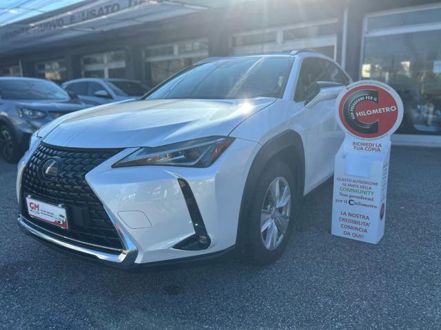 LEXUS UX Full Electric Bianco metallizzato