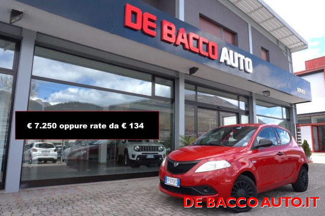 LANCIA Ypsilon Rosso pastello