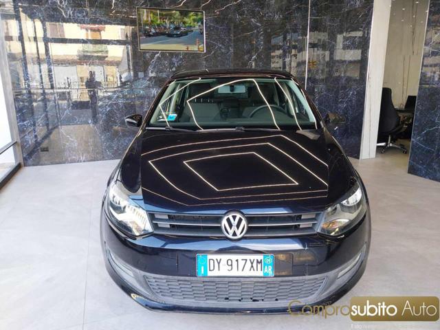 VOLKSWAGEN Polo Nero pastello