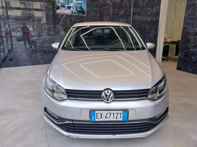 VOLKSWAGEN Polo Argento pastello