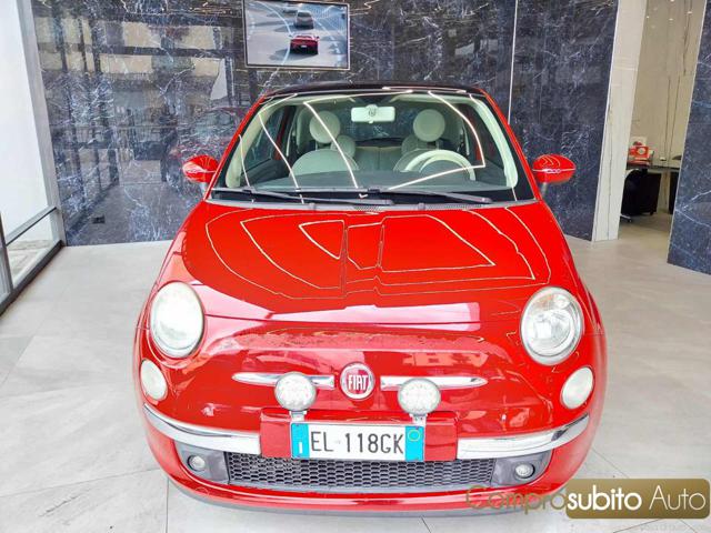 FIAT 500 Rosso pastello