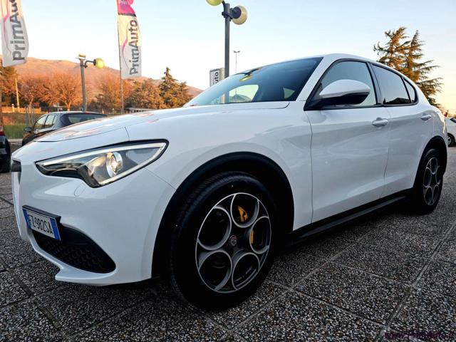ALFA ROMEO Stelvio Bianco pastello
