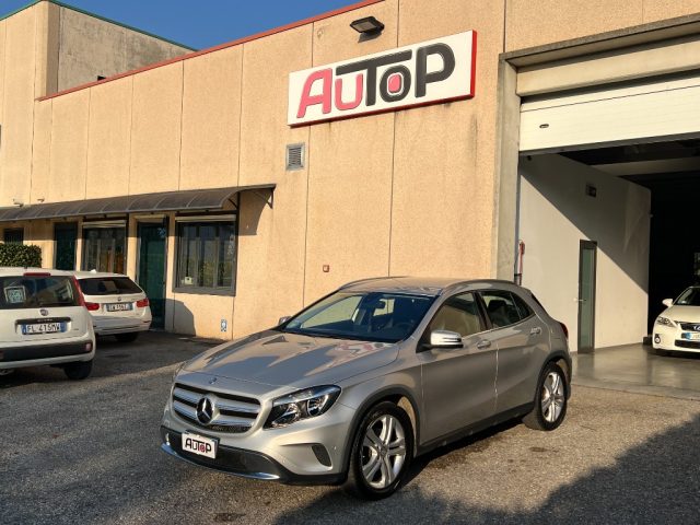 MERCEDES-BENZ GLA 200 Argento metallizzato