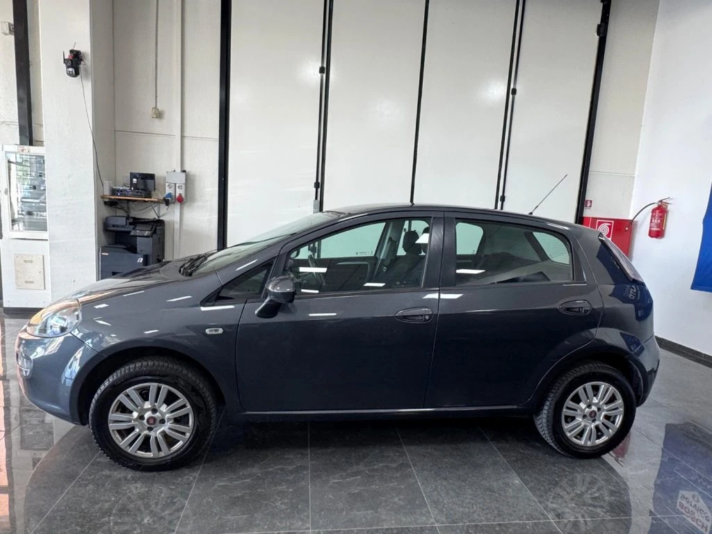 FIAT Punto 1.4 8V 5 porte Natural Power Street - 7