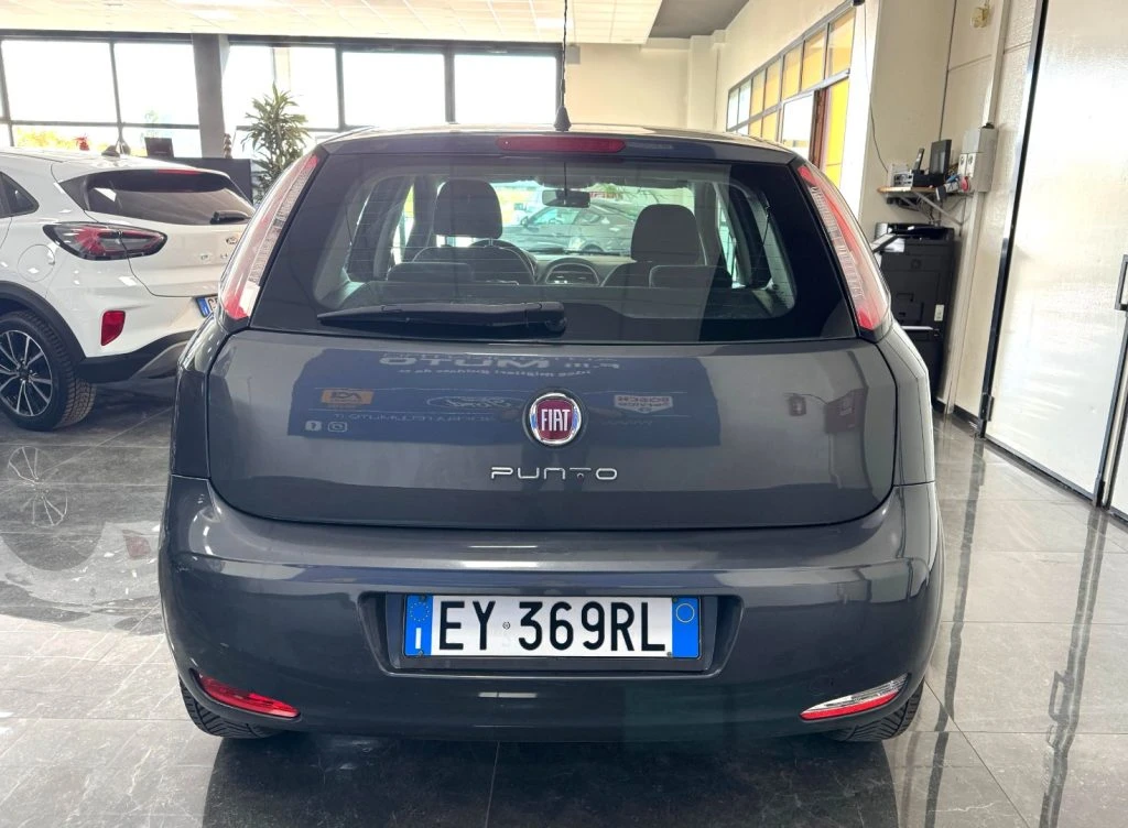 FIAT Punto 1.4 8V 5 porte Natural Power Street - 5
