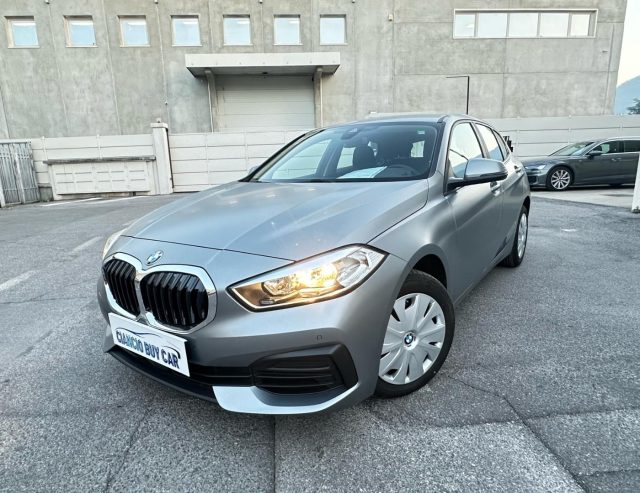 BMW 116 Grigio pastello
