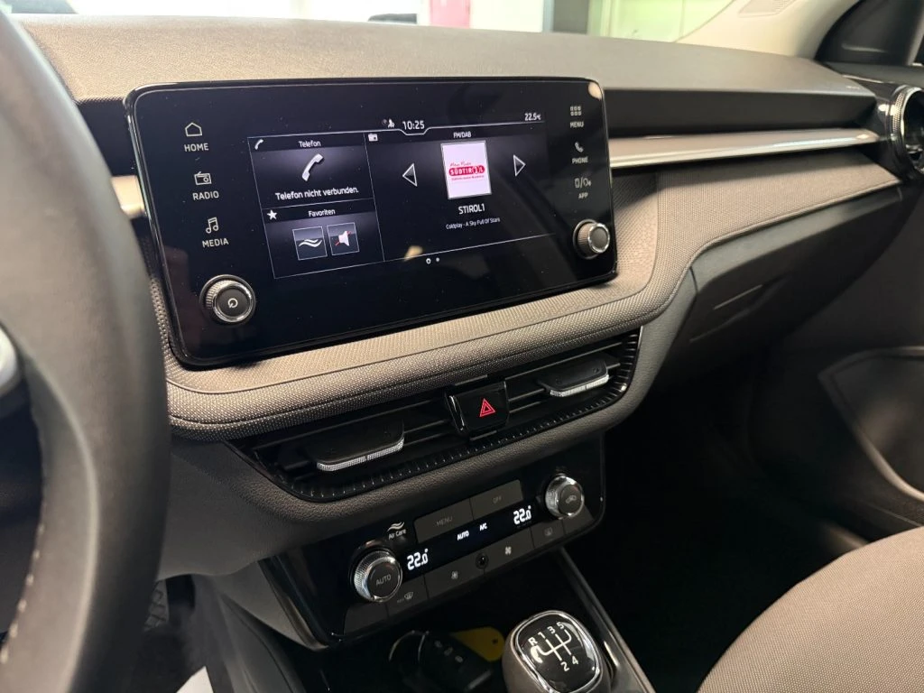 SKODA Fabia 1.0 TSI Style Black Bluetooth DAB+ Smart Link - 11