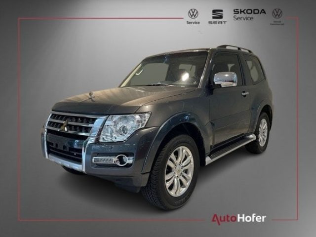 MITSUBISHI Pajero Grau metallisiert
