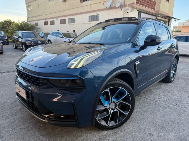 LYNK & CO 01 Blu metallizzato