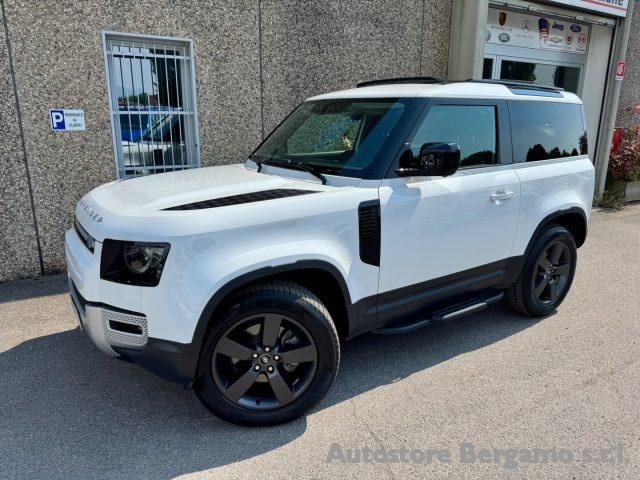 LAND ROVER Defender Bianco pastello