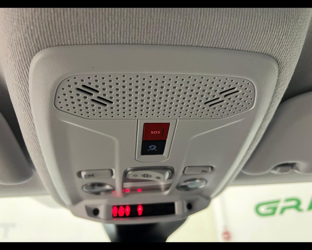 PEUGEOT 208 1.2 puretech Style s&s 100cv - 2