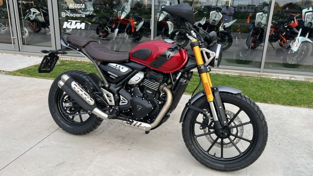 TRIUMPH Scrambler 400 X Rosso pastello