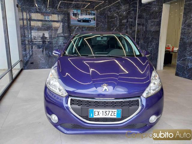 PEUGEOT 208 Blu pastello