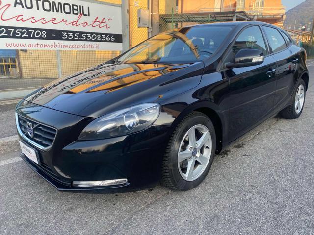 VOLVO V40 Nero pastello