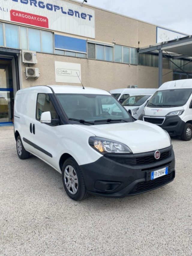 FIAT Doblo Bianco pastello