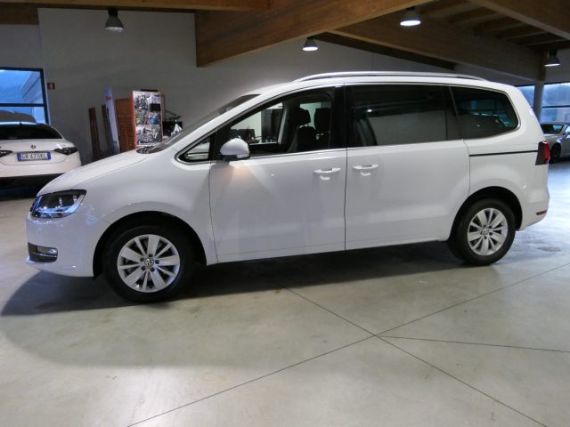 VOLKSWAGEN Sharan Weiß pastell