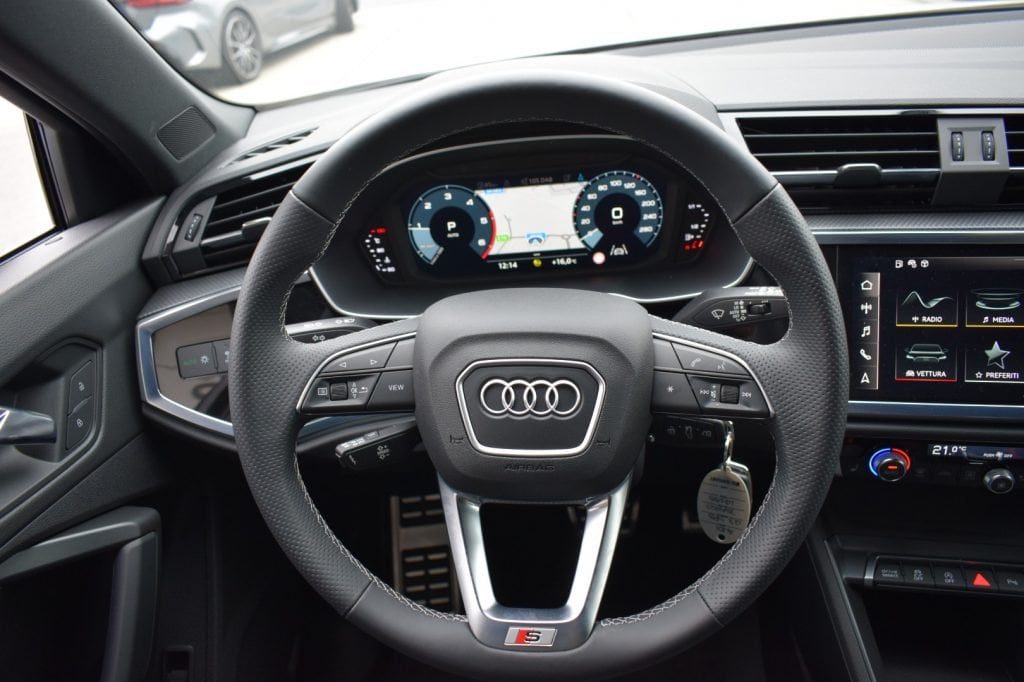 AUDI Q3 40 TDI S line QUATTRO da 439 euro al mese NETTO EX - 16