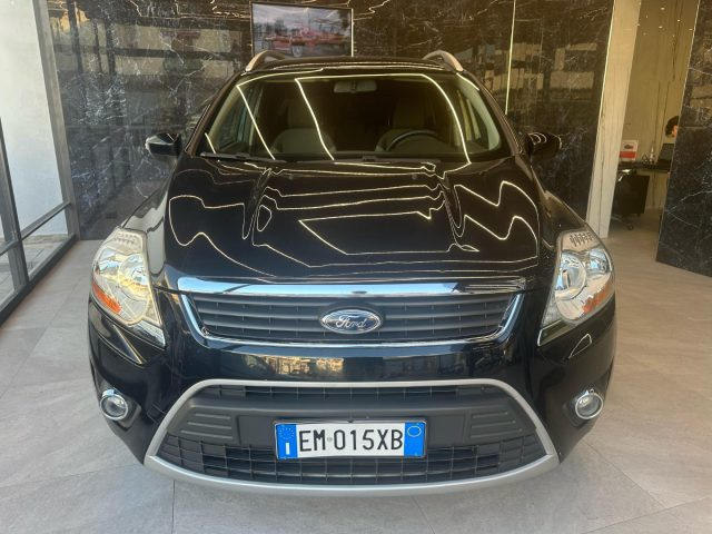FORD Kuga Nero pastello