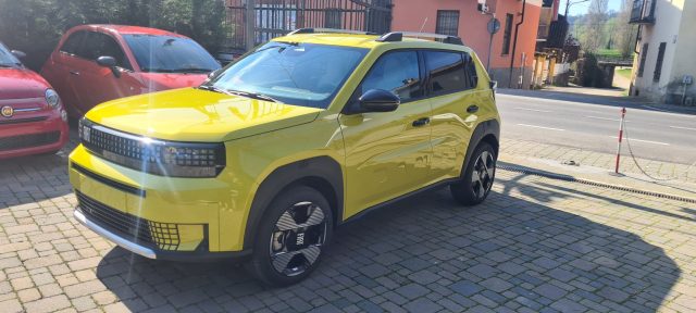FIAT Grande Panda Rosso pastello
