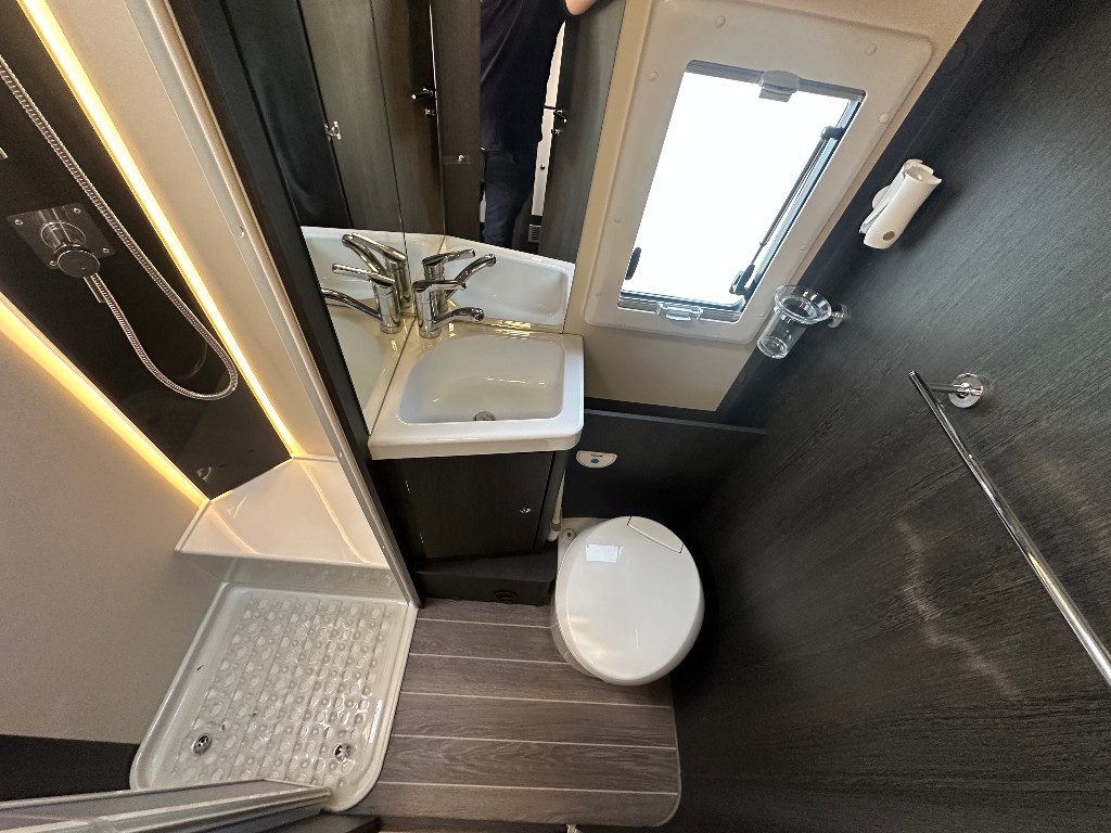 .MAGIS ELITE EDITION 95 XT