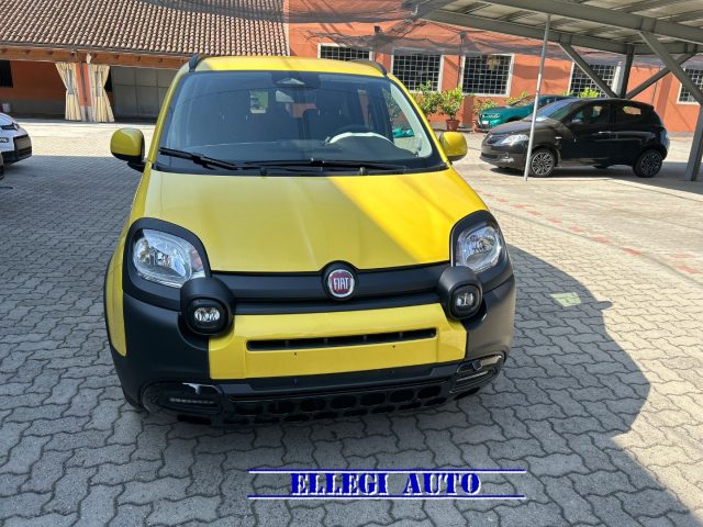 FIAT Panda Cross Giallo pastello