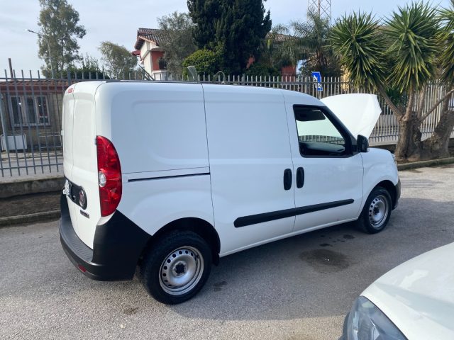 FIAT Doblo Bianco pastello