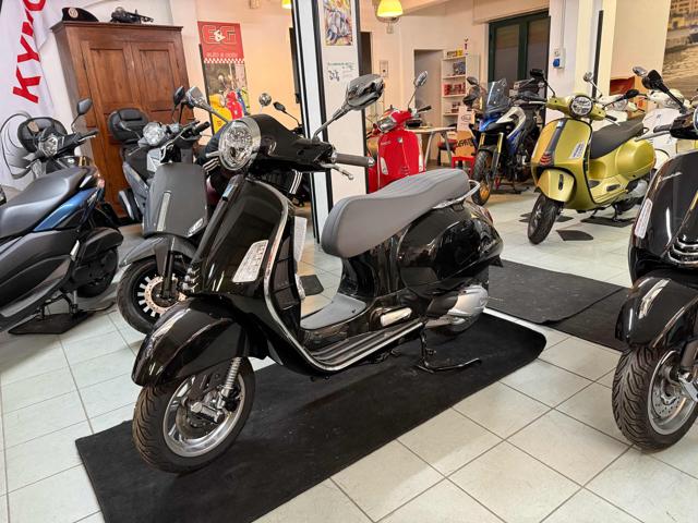 VESPA GTS 310 Nero pastello