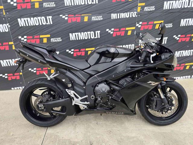 YAMAHA YZF R1 Nero pastello