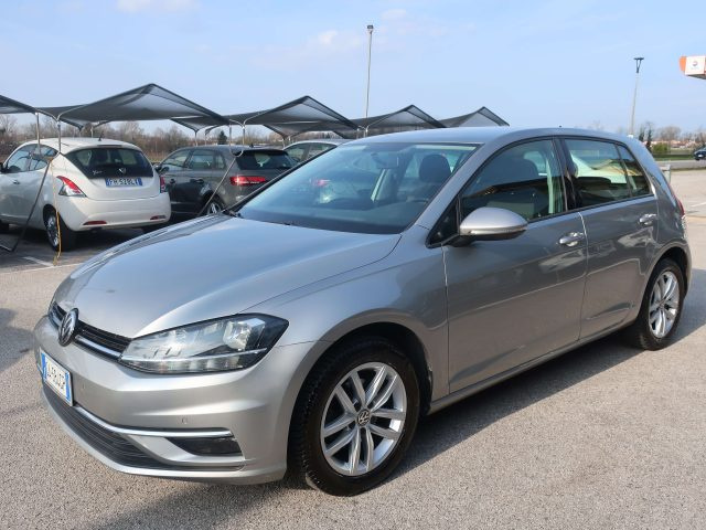 VOLKSWAGEN Golf Grigio metallizzato