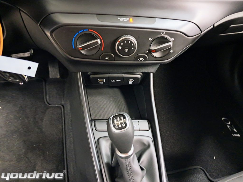 HYUNDAI i20 / 1.2 MPI MT Techline + GPL MY25 - 15