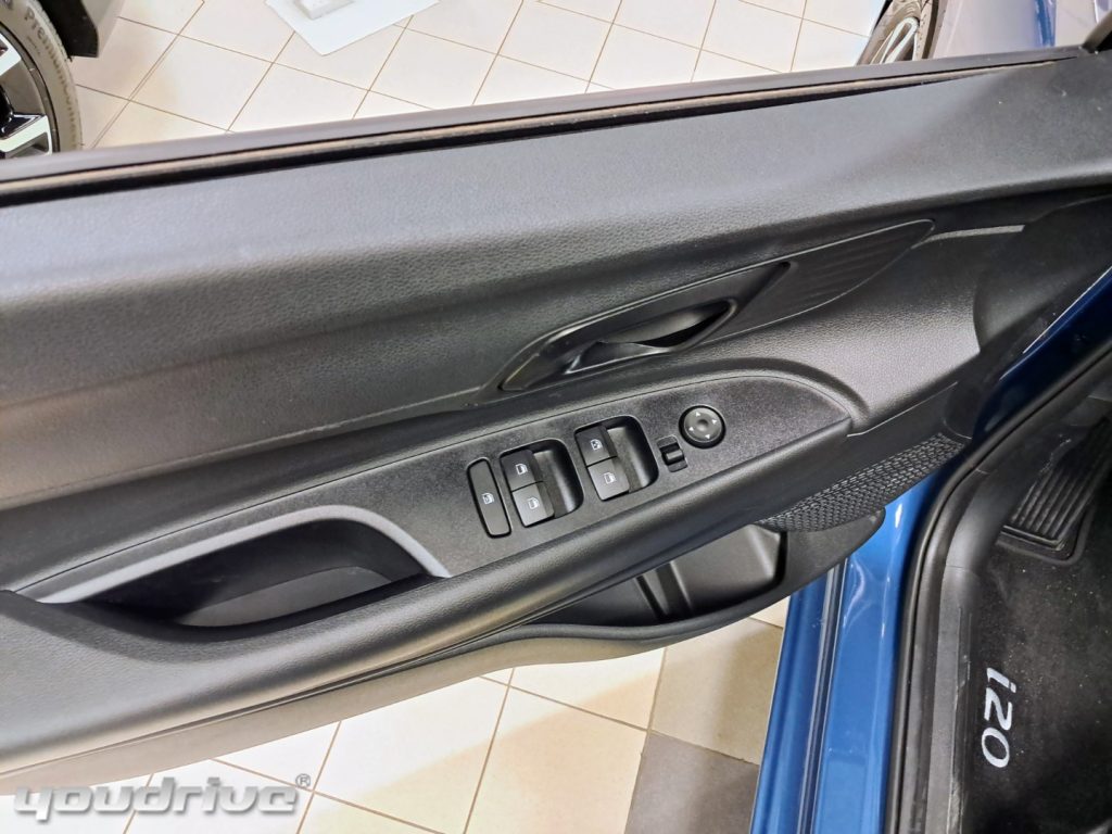 HYUNDAI i20 / 1.2 MPI MT Techline + GPL MY25 - 16